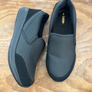 Tredsafe security women’s black shoes size 8